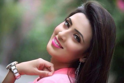 এবার লাক্সের ব্র্যান্ড অ্যাম্বাসেডর মিম