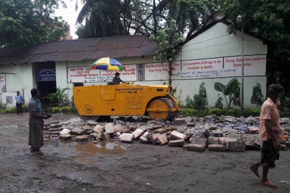একযুগ পুরনো ৬৩ হাজার ক্যান বিয়ার ধ্বংস