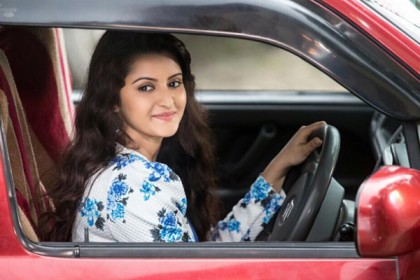 এবার চলছে কলকাতার জন্য ডাবিং: পরীমণি