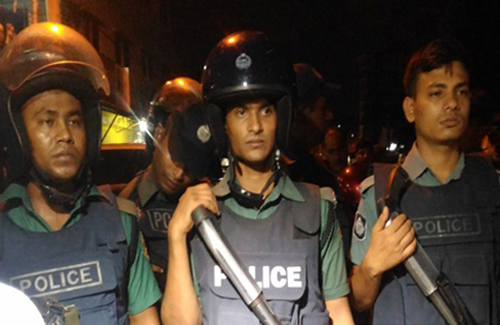 রূপনগরে জঙ্গি আস্তানায় অভিযানে ২ ওসিসহ আহত ৪