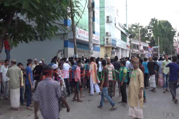 সিলেটে মন্দিরে ঢোলের শব্দে নামাজে ব্যাঘাত, সংঘর্ষে আহত ৫