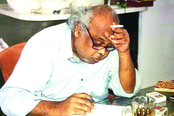 শহীদ, সে তো নেই