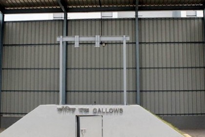 দুই ফাঁসির মঞ্চ প্রস্তুত 