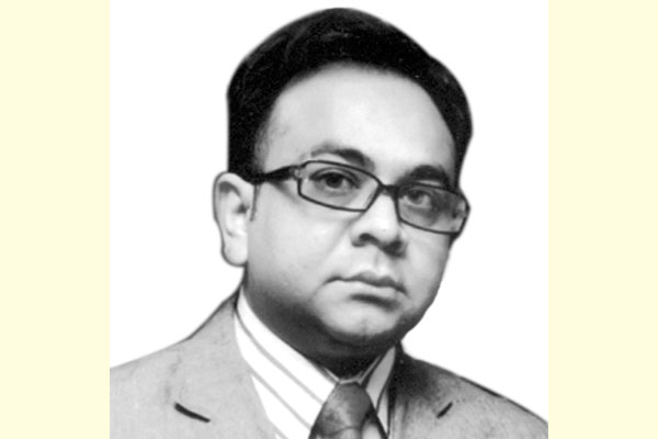 বড় যদি হতে চাও, ছোট হও তবে