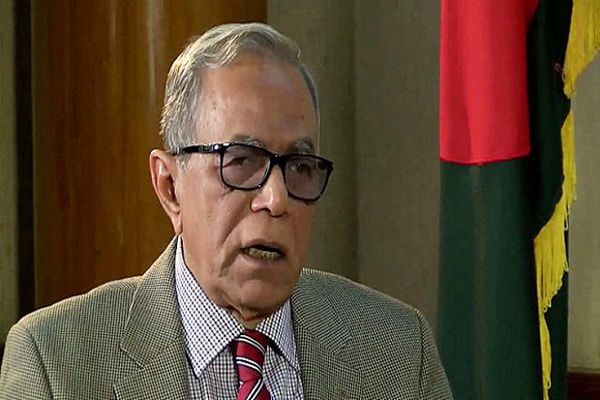চিকিৎসা শেষে দেশে ফিরলেন রাষ্ট্রপতি