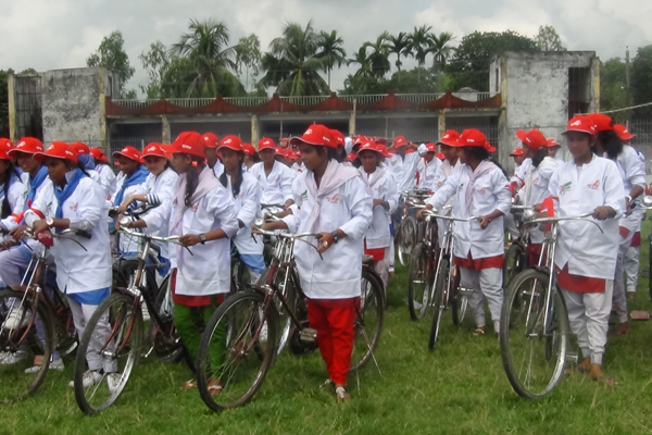পঞ্চগড়ে সাইকেল র‌্যালি অনুষ্ঠিত 