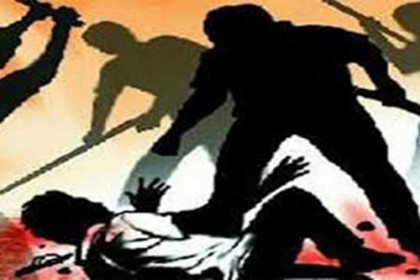 সাভারে চাঁদা না পেয়ে ৬ জনকে পিটিয়ে জখম
