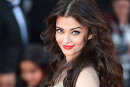 ঐশ্বরিয়ার প্রেমে অভিষেকের ঘনিষ্ঠ বন্ধু
