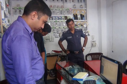 পঞ্চগড়ে অশ্লীল ভিডিও বিক্রির দায়ে জরিমানা