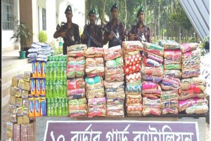 চৌদ্দগ্রামে বিপুল পরিমাণ ভারতীয় মালামাল আটক