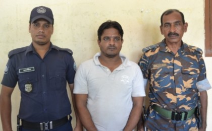 টেকনাফে আনসারুল্লাহ বাংলাটিমের সদস্য আটক

