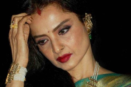 ‘রেখা - দ্য আনটোল্ড স্টোরি’র পাতা থেকে...