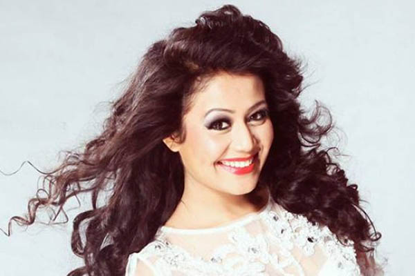 আসছেন নেহা কাক্কার, টিকিট মিলবে যেখানে