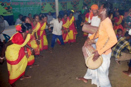 ঠাকুরগাঁওয়ে অনুষ্ঠিত হচ্ছে কারাম পূজা