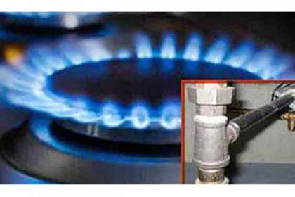 আশুলিয়ায় অবৈধ গ্যাস সংযোগ বিচ্ছিন্ন 
