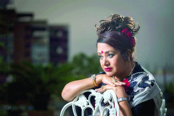 সর্বোচ্চ আয়ের মা ববিতা