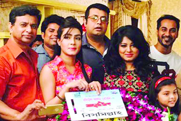 একসঙ্গে মৌসুমী-সানী-মাহি-সজল