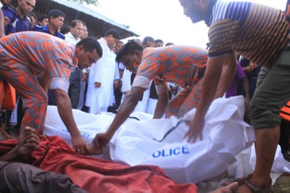 সন্ধ্যা নদীতে লঞ্চডুবি, আরও ৩ লাশ উদ্ধার