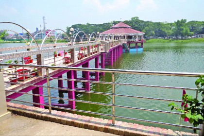 টাঙ্গাইল ডিসি লেক ও শিশু পার্কের উদ্বোধন 