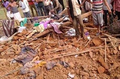মধ্য প্রদেশে ঘর ধসে নিহত ৩, আশঙ্কাজনক ৩