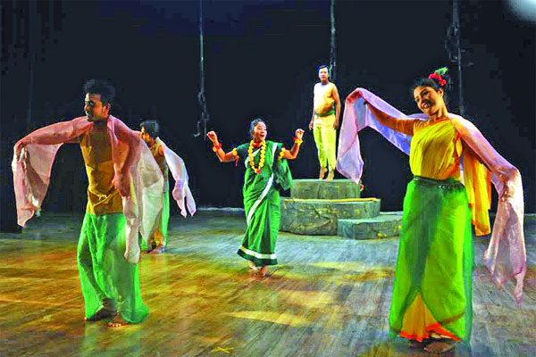 নাট্য উৎসবে অরক্ষিতা ও হেফাজত