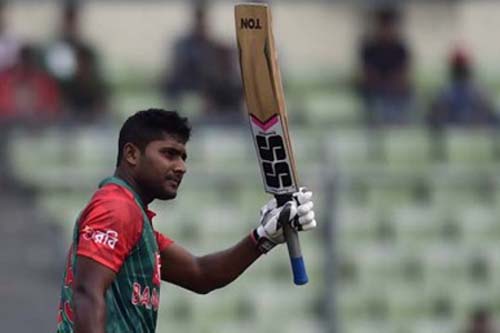 ইমরুলের দুর্দান্ত সেঞ্চুরি