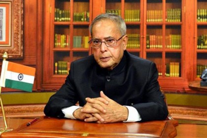 অবসরে যাওয়ার সময় শুধু প্রিয় বইগুলো সঙ্গে নিবেন প্রণব