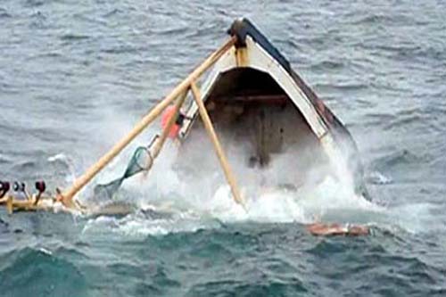 
শঙ্খ নদীতে নৌকাডুবি, ২ ছাত্রী নিখোঁজ 
