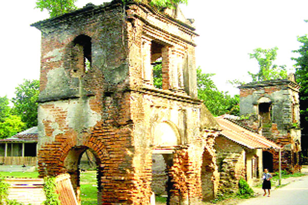কালের সাক্ষী ভবানীপুর জমিদারবাড়ি