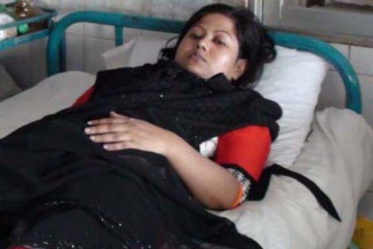 স্ত্রীর স্বীকৃতি চাওয়ায় লক্ষ্মীপুরে হামলার শিকার ফারহানা  

