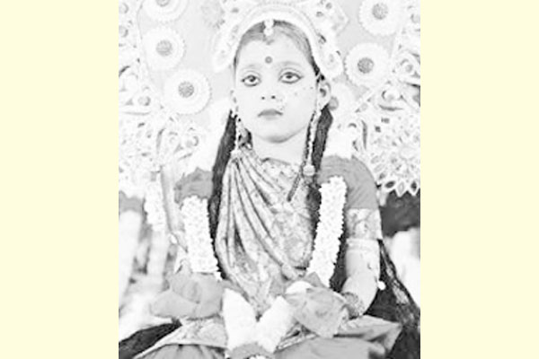 কুমারী পূজা
