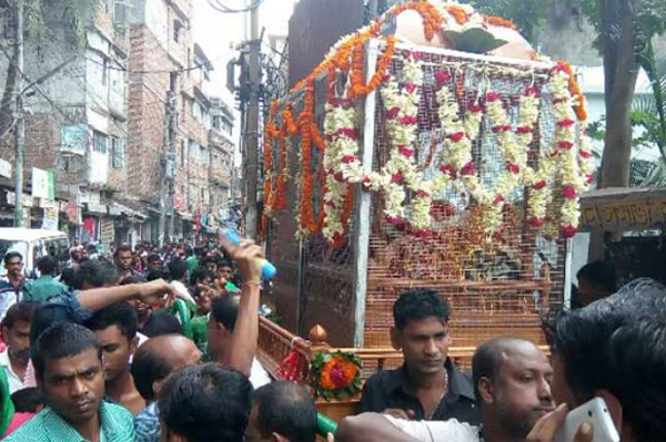 নিশ্ছিদ্র নিরাপত্তায় তাজিয়া মিছিল অনুষ্ঠিত