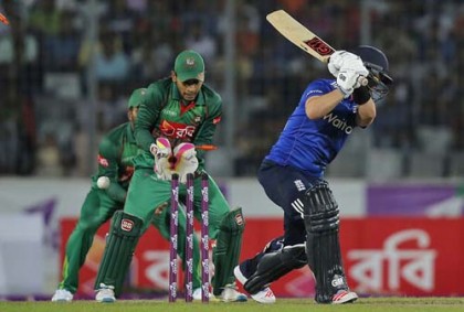 ৪ উইকেটে হারিয়ে সিরিজ জিতল ইংল্যান্ড