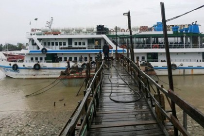 সেন্টমার্টিনে আটকা পড়েছেন ৩২৪ পর্যটক
