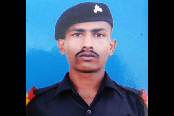 বেঁচে আছেন কি ভারতীয় সেনা বাবুলাল চৌহান!