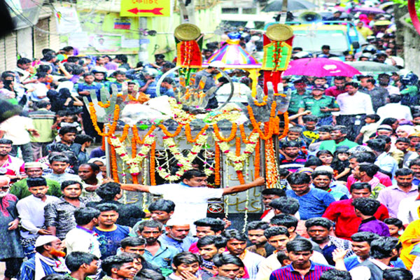 পবিত্র আশুরা পালিত