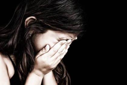মেয়েকে পতিতালয়ে বিক্রি করে গ্রেফতার মা