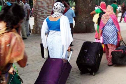 ভারতে পাচার হওয়া ১০ নারীকে ৫ বছর পর ফেরত