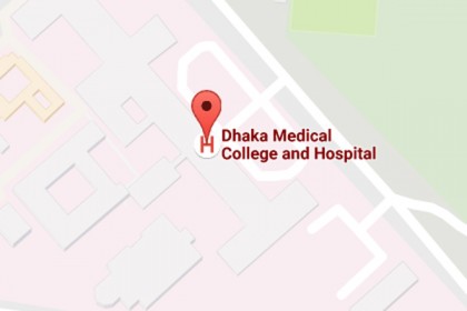 রাজধানীতে অ্যাম্বুলেন্স উল্টে শিশুসহ নিহত ২