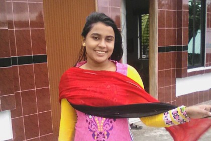 এবার মুন্সীগঞ্জে স্কুলছাত্রীকে কুপিয়ে জখম