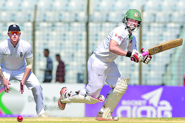 টাইগারদের লক্ষ্য ১০০ রানের লিড