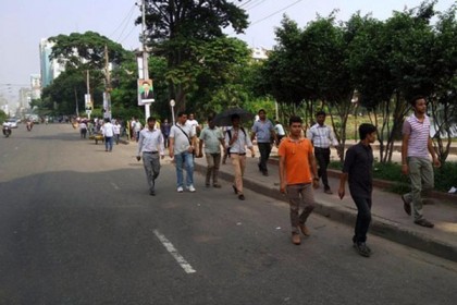 যানবাহন সংকটে রাজধানী, দুর্ভোগে যাত্রীরা