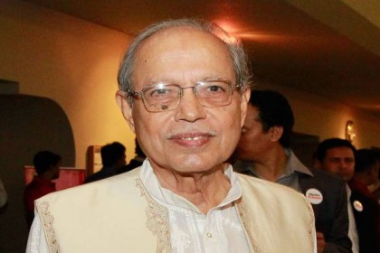 সম্মেলনে বি চৌধুরী