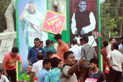 সম্মেলনে ঢাবি ক্যাম্পাসে উৎসবের আমেজ

