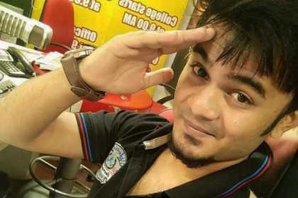 অনুষ্ঠান চলাকালীন সময়েই মারা যান রেডিও জকি
