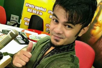 অনুষ্ঠান চলাকালেই রেডিও জকির মৃত্যু 