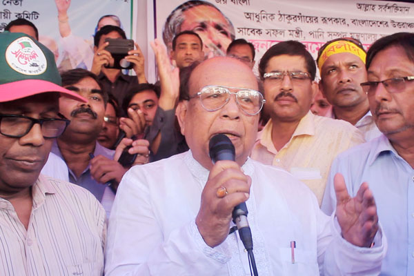 তৃণমূল নেতাকর্মীদের ঐক্যবদ্ধ হয়ে কাজ করতে হবে : রমেশ চন্দ্র