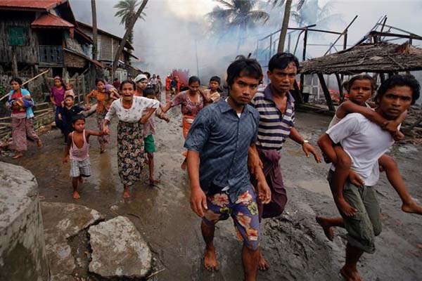 ২০০০ রোহিঙ্গাকে গ্রাম ছাড়ার নির্দেশ মিয়ানমার সেনাবাহিনীর