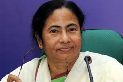 সরকারি কর্মীদের জন্যে ফের ছুটির ঘোষণা মমতার 
