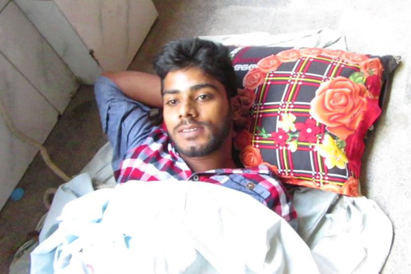 স্কুলছাত্রীকে ছুরিকাঘাত করা সেই বখাটে গুলিবিদ্ধ অবস্থায় গ্রেফতার